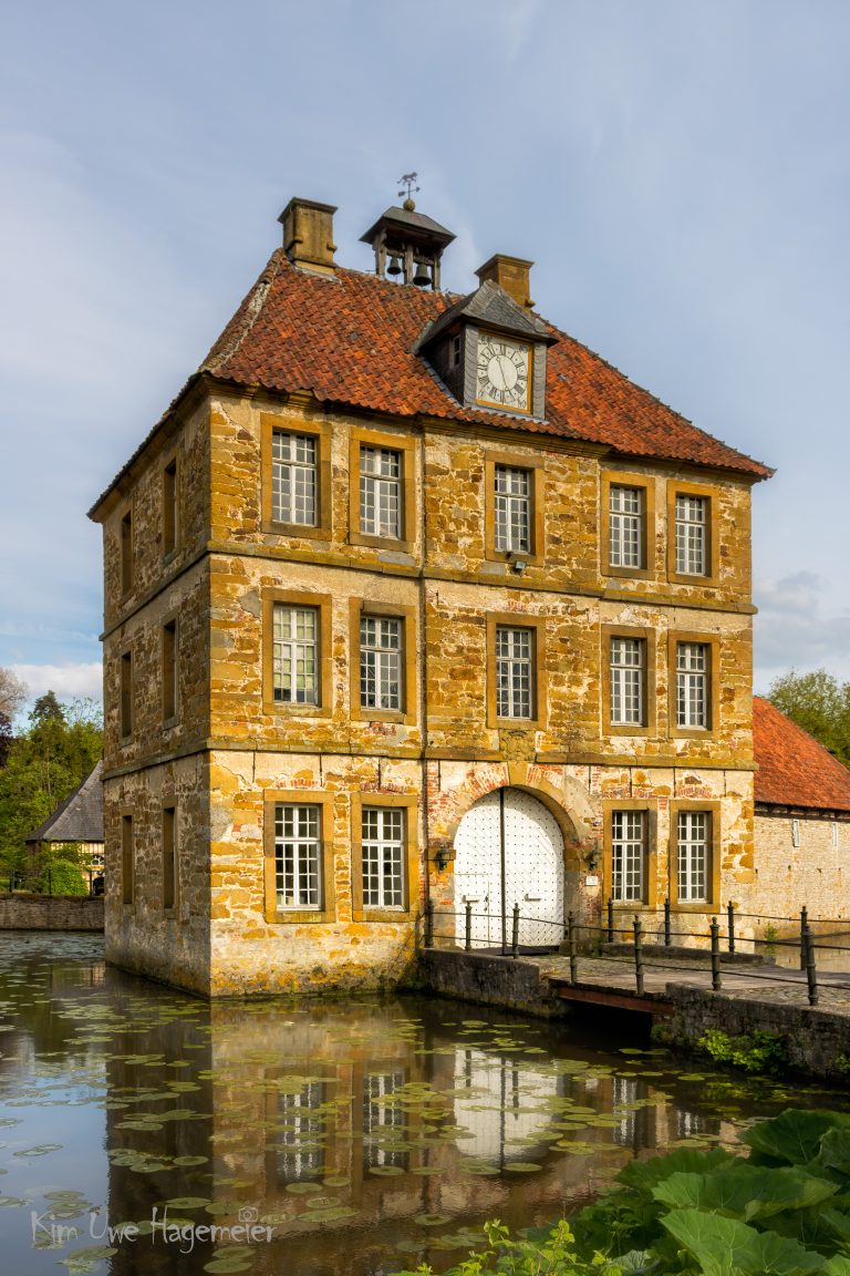 Mehr über den Artikel erfahren Wasserschloss Tatenhausen